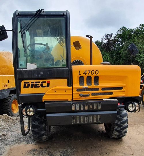 mixer available for hire in Warri